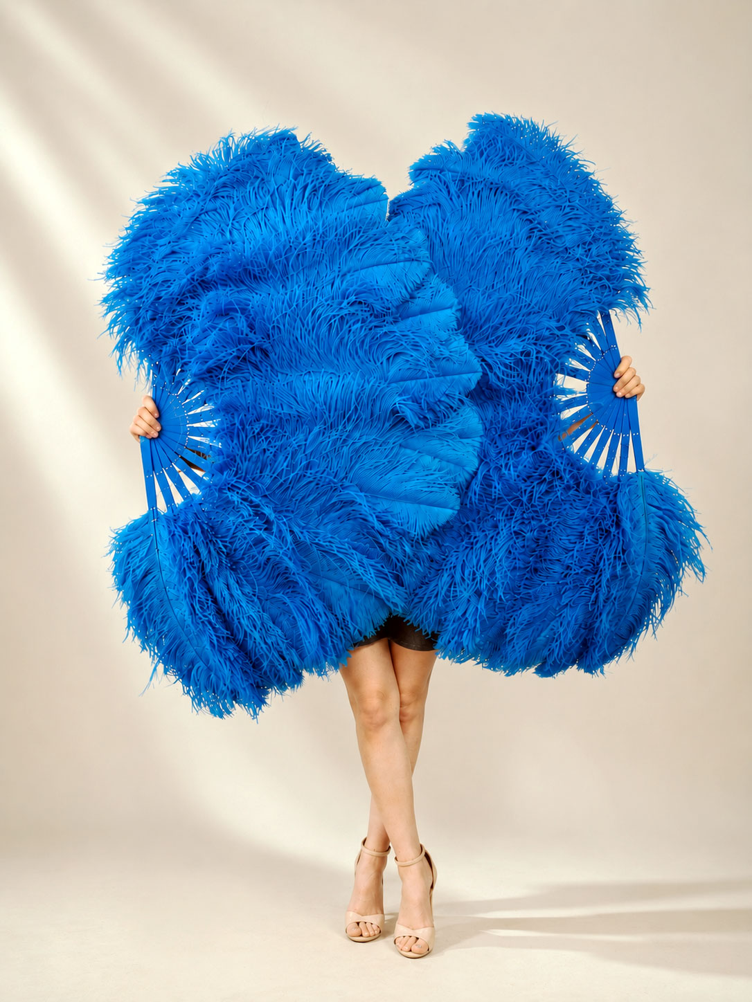 BurlyLuxe Half-Moon Beginner's Double-Sided Stage Fan 180° Single Layer Ostrich Feather Fan 25" × 52" for burlesque, cabaret and stage performance.
