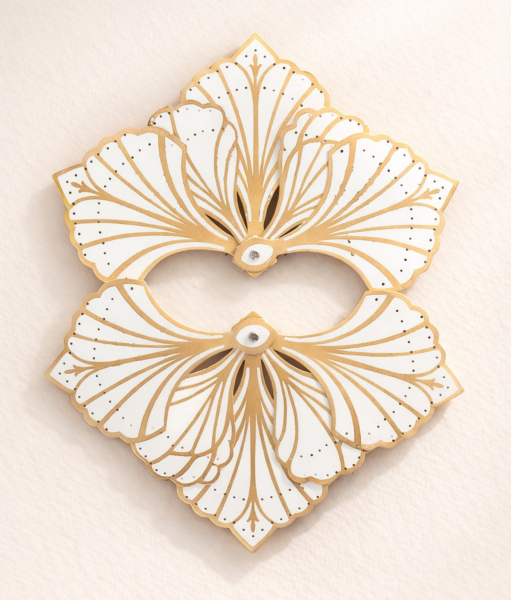 BurlyLuxe Gilded Shell Aluminum Fan Staves