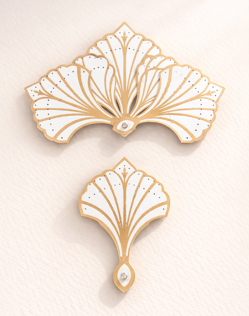 BurlyLuxe Gilded Shell Aluminum Fan Staves
