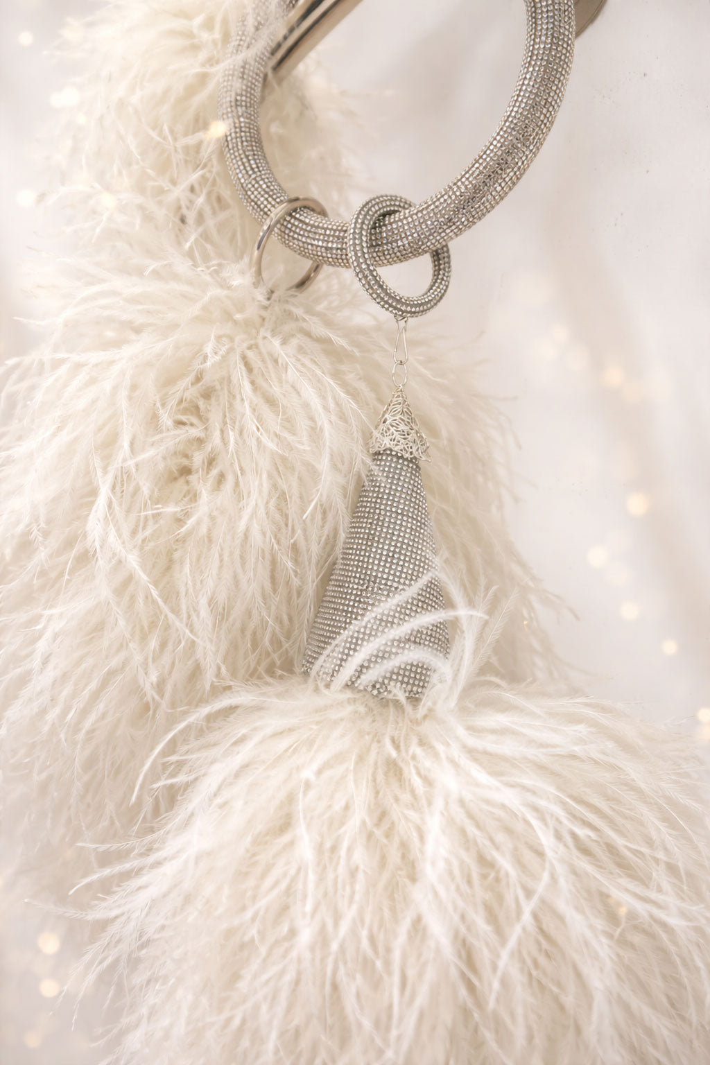 Luxury Grand Ostrich Feather Boa – Premium Handmade Feather Set