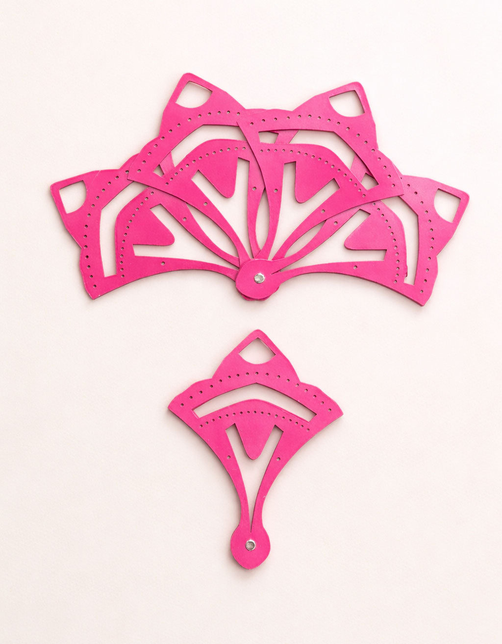 BurlyLuxe Aura Crest Aluminum Fan Staves