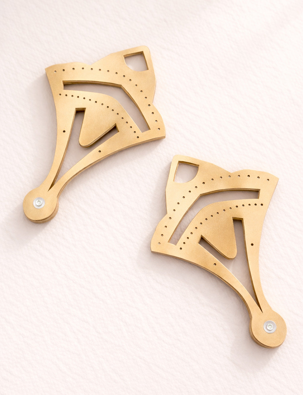 BurlyLuxe Aura Crest Aluminum Fan Staves