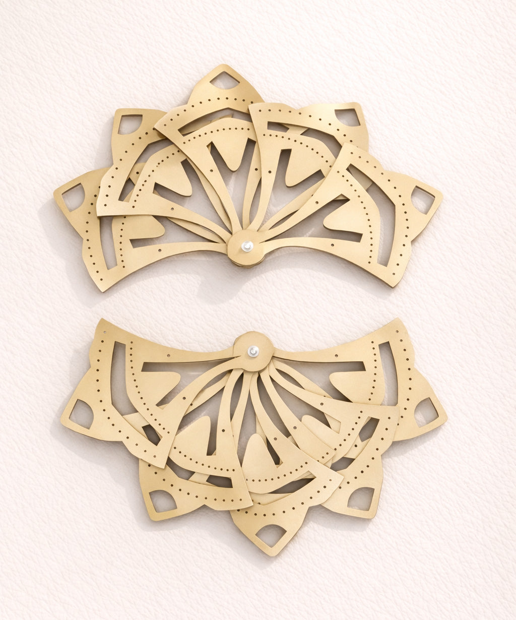 BurlyLuxe Aura Crest Aluminum Fan Staves